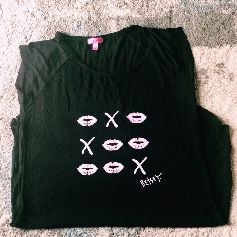 Betsey Johnson XOXO Lips Tunic Tee/Sleeper